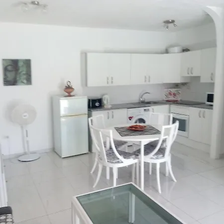Apartment Don Jose 379 *